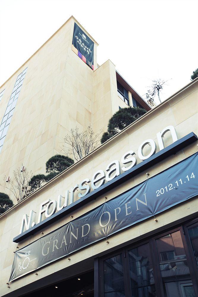 N Fourseason Hotel Myeongdong Seúl Exterior foto