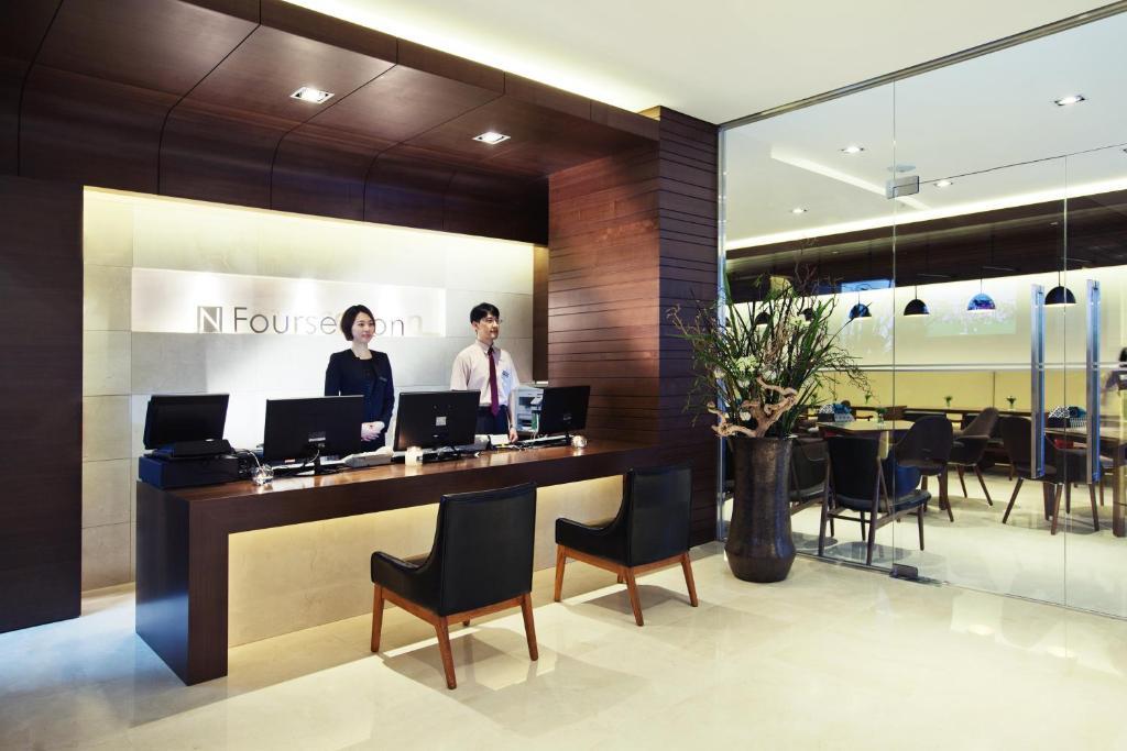 N Fourseason Hotel Myeongdong Seúl Exterior foto